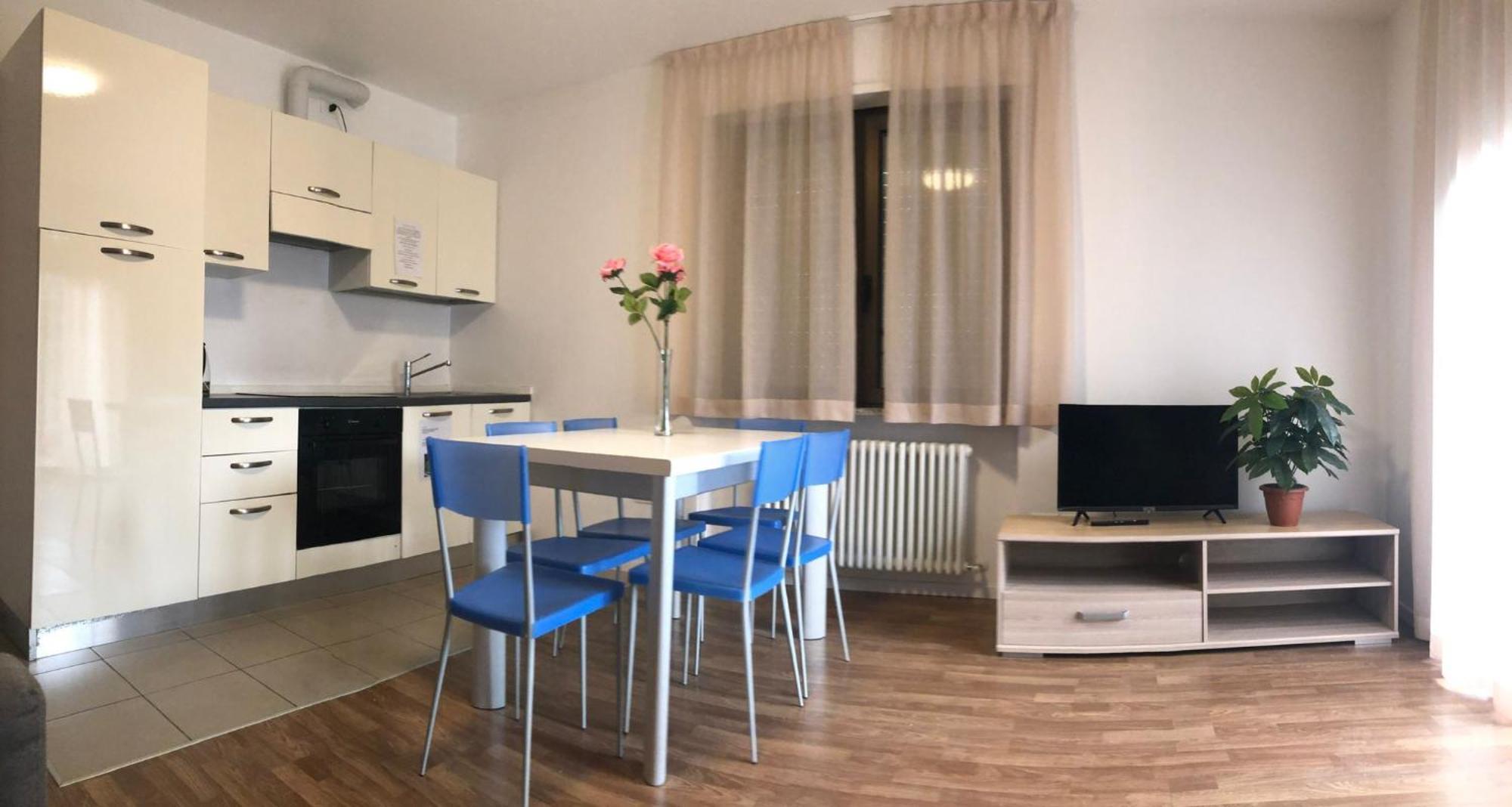 Appartamenti Lago Blu Riva del Garda Ruang foto
